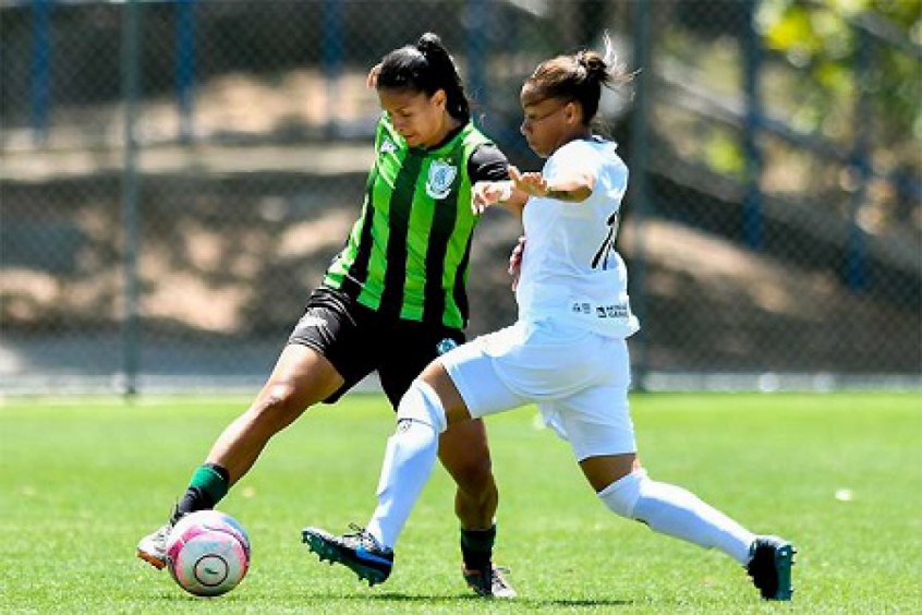 O primeiro classico do estadual feminino, etre Galo e Coelho, terminou sem gols
