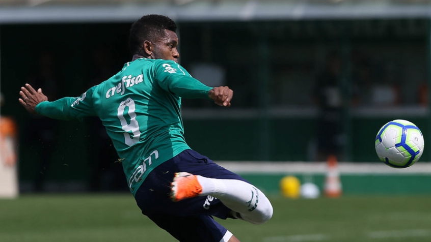 Mano promove mudanças no sistema ofensivo para duelo contra o Galo; confira a provável escalação