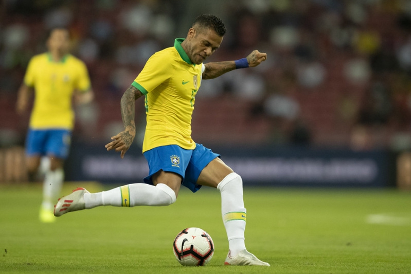Brasil x Senegal - Daniel Alves