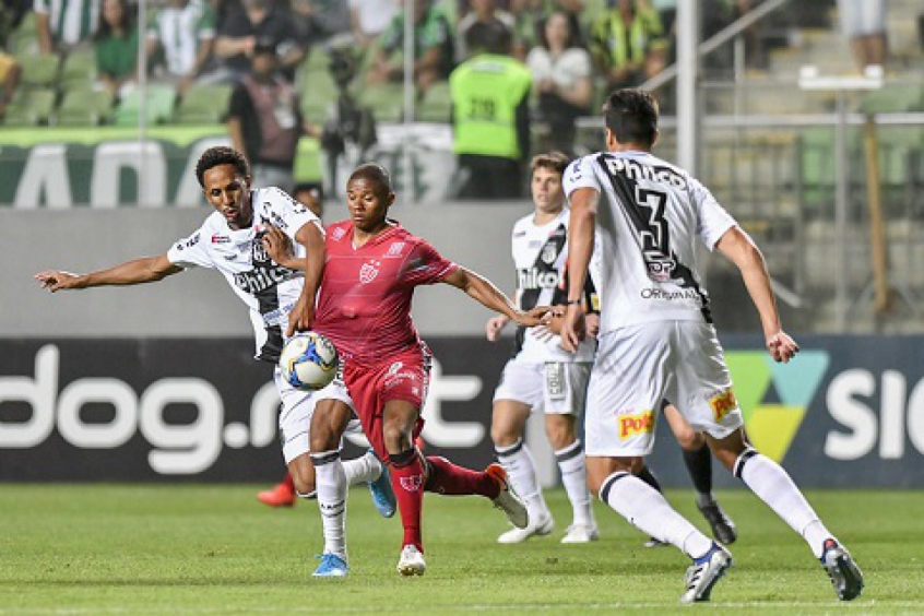 O América-MG não repetiu a performance do primeiro turno, quando venceu a Ponte fora de casa