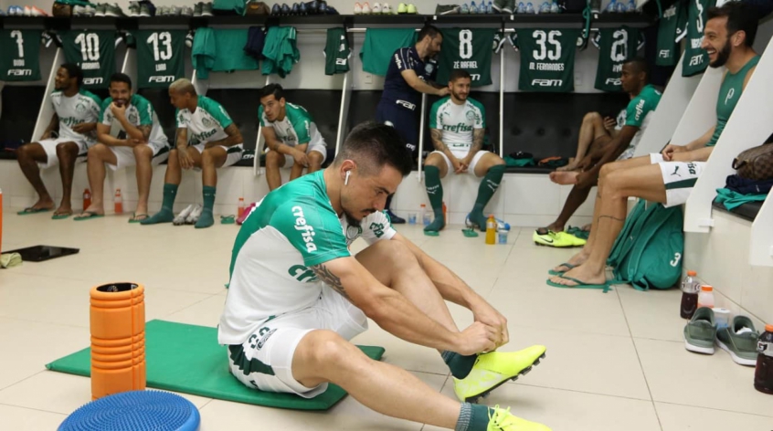 Palmeiras treina no Rio, Luiz Adriano será avaliado em São Paulo e segue como dúvida