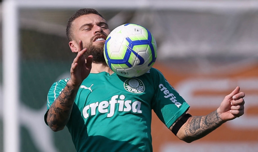 Restando poucos jogos para o fim da temporada, Lucas Lima quer mostrar sua importância para Mano Menezes