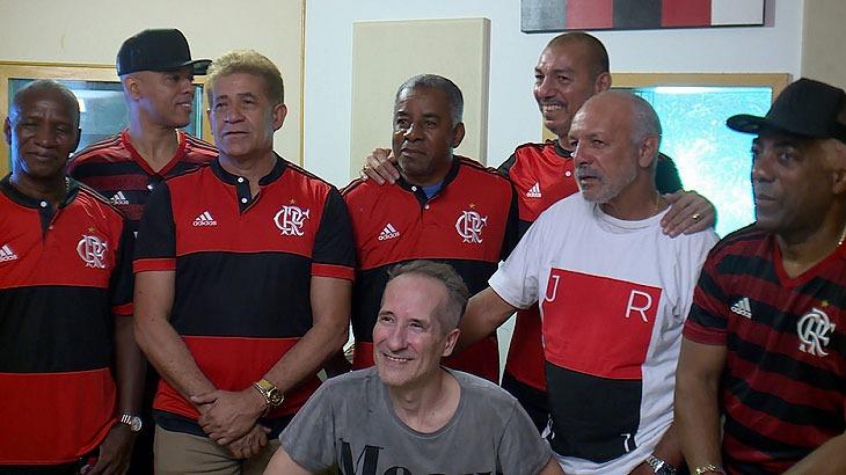 Flamengo joga por música também na arquibancada