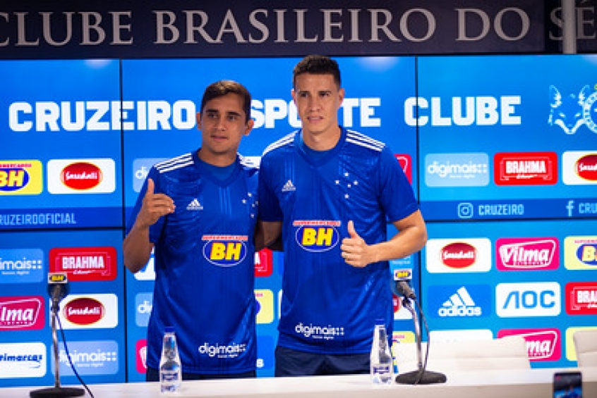 Everton Felipe e Roberson assinaram com a Raposa até o fim de 2020