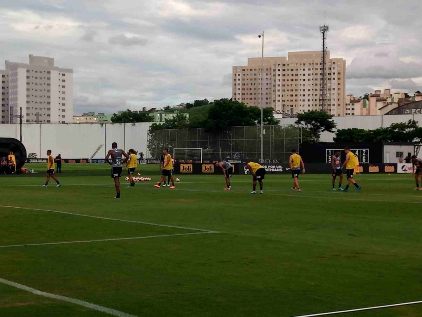 Corinthians realiza primeiro treino no CT de olho no Santos; veja como foi