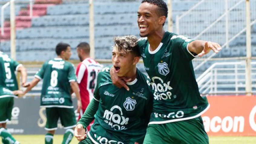 A Veterana usou a força do seu estádio e derrotou o Villa Nova