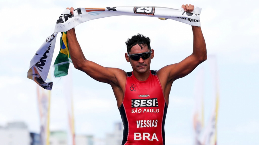 Manoel Messias vence a 29ª edição do Triatlhon de Santos. (Divulgação)