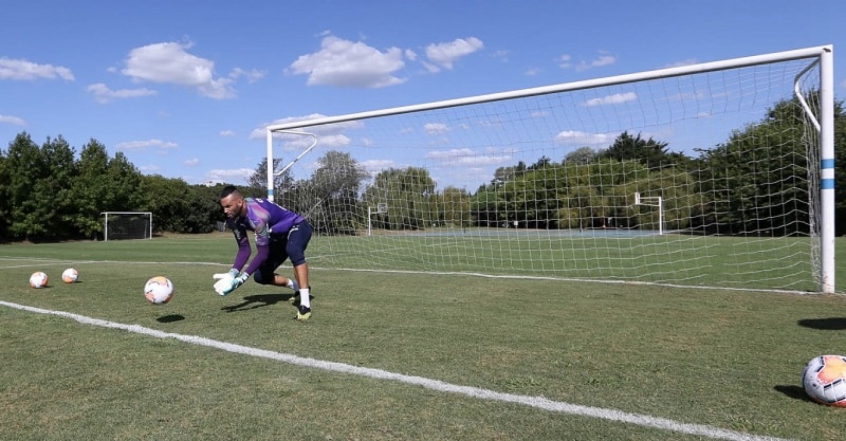 Weverton estreia a camisa 1 em 100º jogo pelo Verdão e perto de recorde