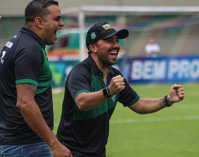 Por voos maiores, Luizinho Lopes busca recuperação do Uberlândia LANCE!