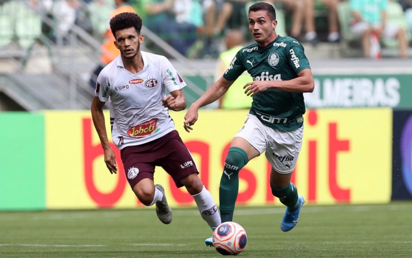 Palmeiras confia em recuperação e projeta aposta em compra de atacante que soma 43 minutos em 17 meses