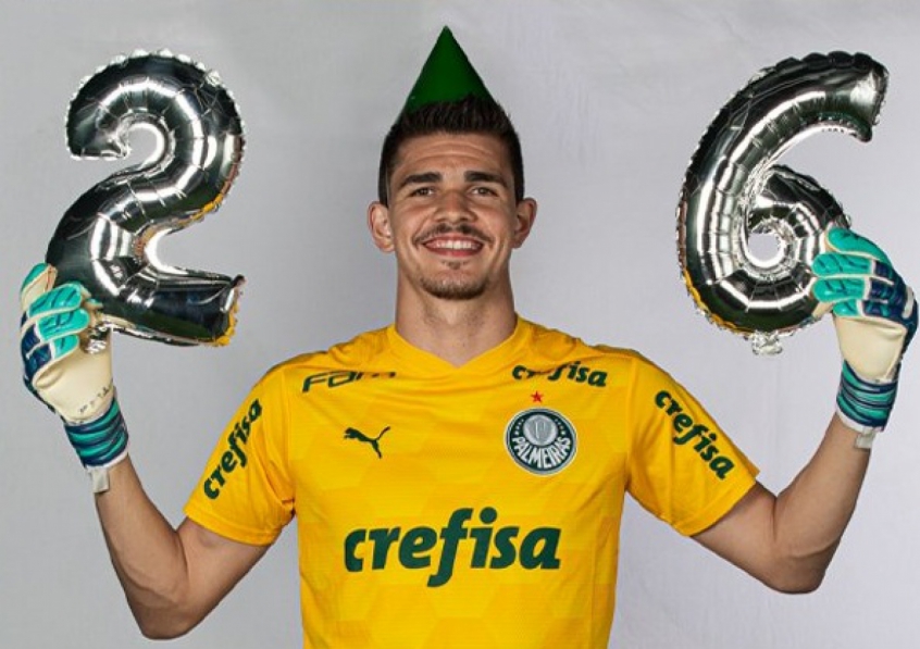 Palmeiras parabeniza goleiro que está vinculado ao clube há 14 anos