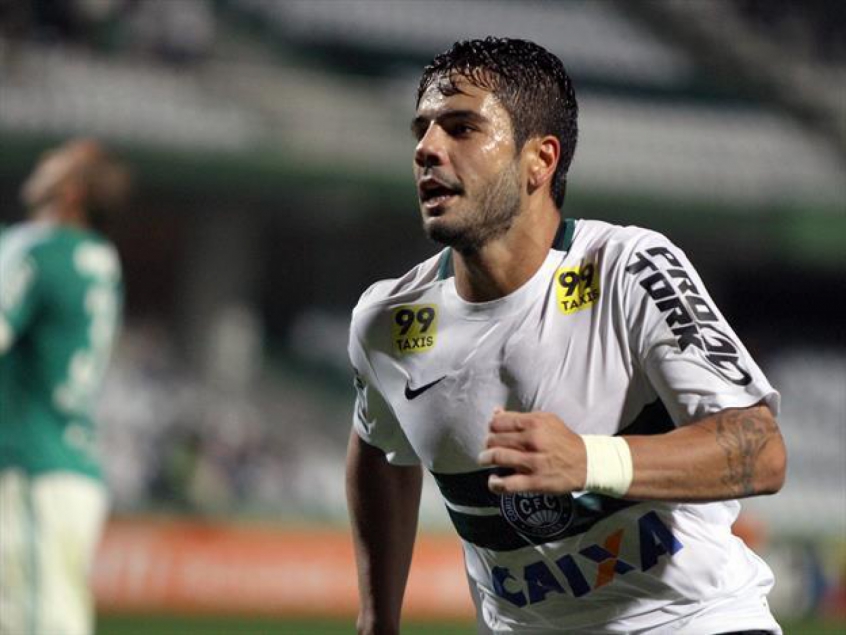 Henrique Almeida relembra gols contra o Palmeiras ...