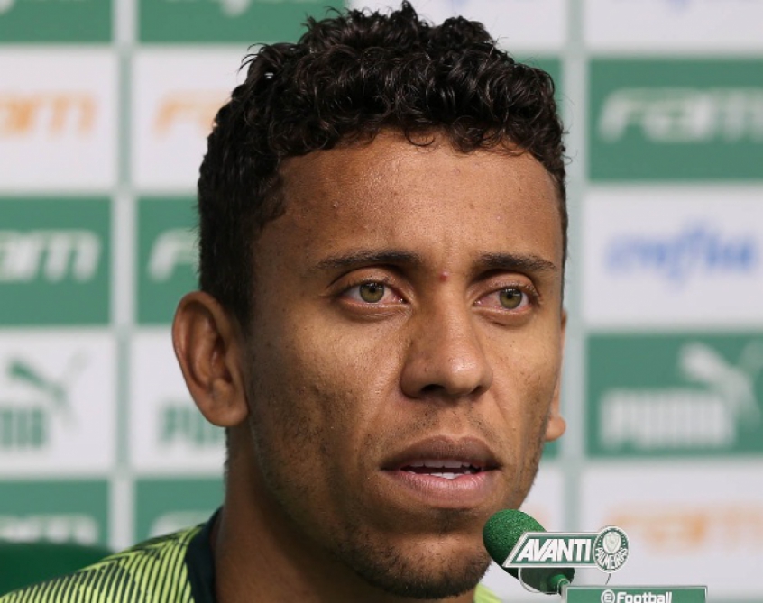 Marcos Rocha confessa pedido de volta aos treinos, mas clube impediu: 