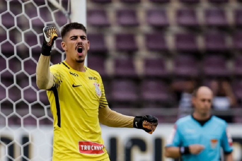 Goleiro do sub-23 do Corinthians comenta nova rotina na quarentena: 