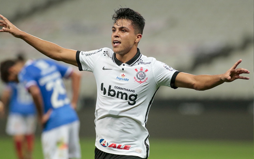 Roni comemora gol e revela promessa em estreia pelo profissional 