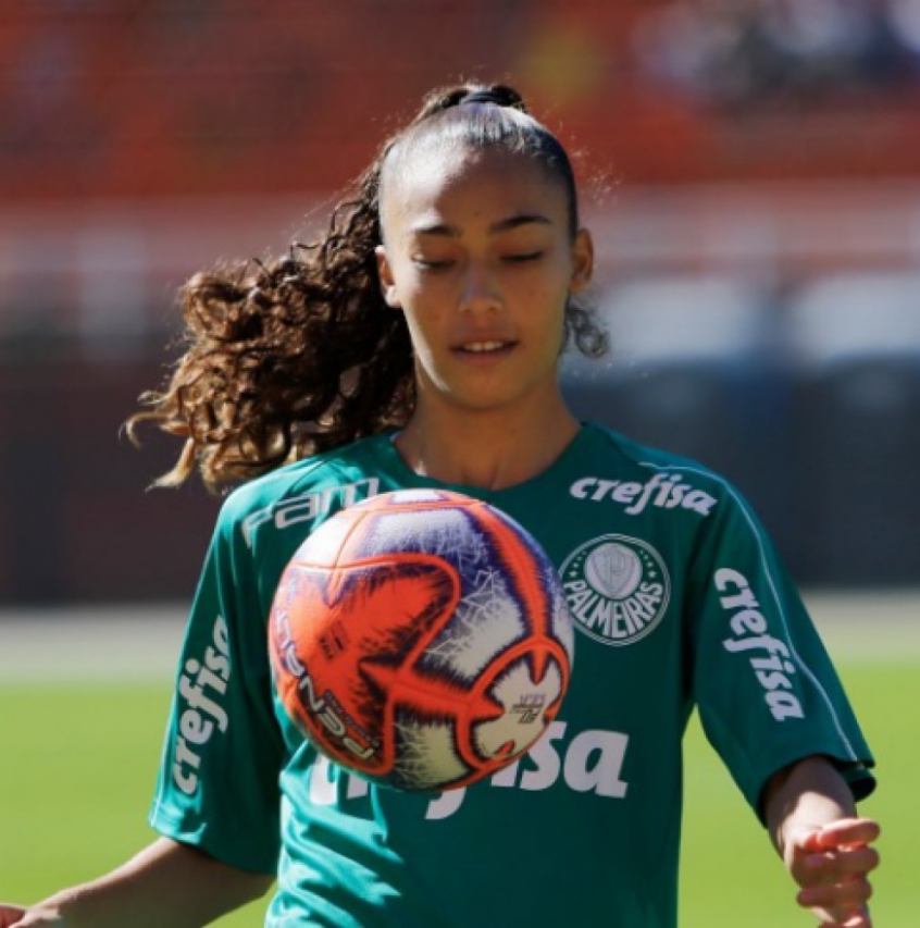 Meio-campista do Palmeiras Feminino fará cirurgia no joelho direito