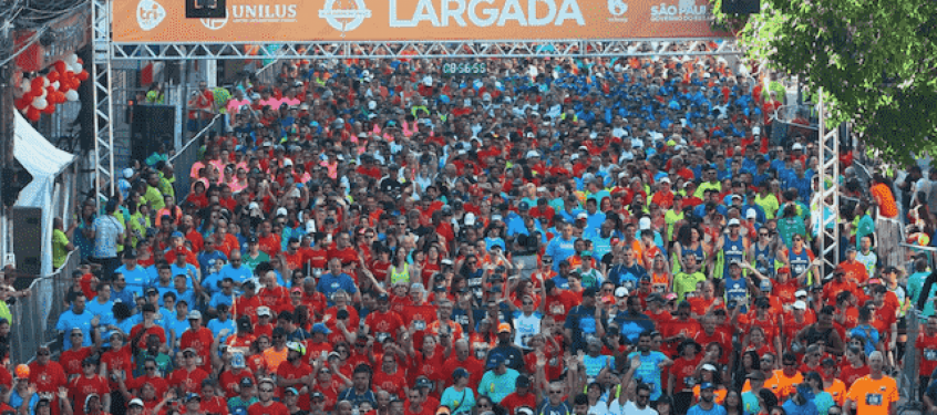 Largada da 10K Tribuna de 2019, com a participação de 20 mil corredores. (Divulgação)