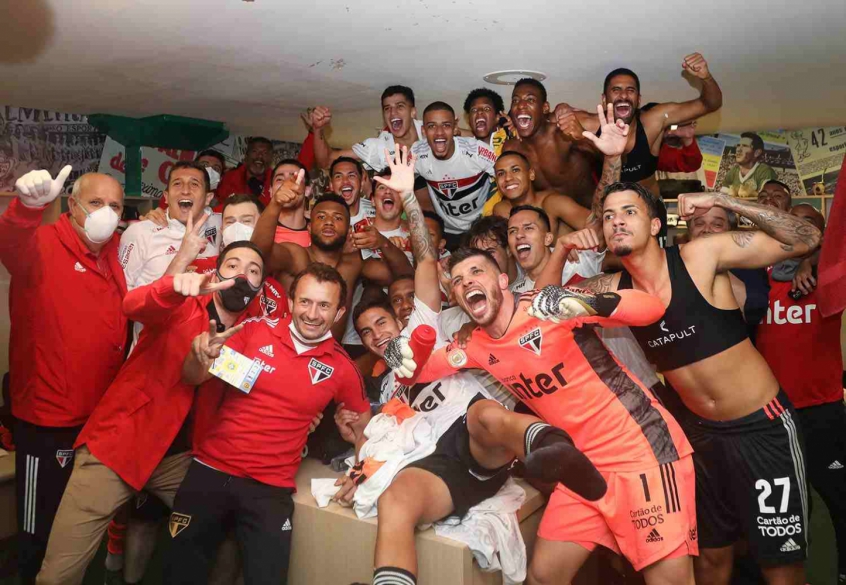 São Paulo bate Palmeiras após três anos de espera