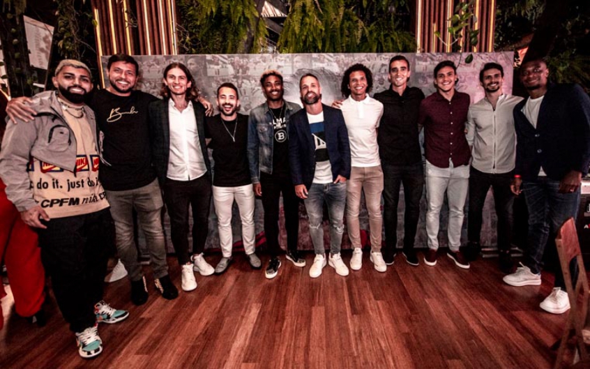 Elenco Rubro-Negro se reúne para lançamento de documentário sobre a superação de Diego em 2019
