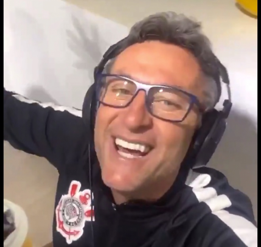 Como é? Neto faz promessa inusitada para apresentar programa após vitória do Corinthians