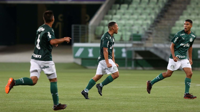 Empréstimos e rescisões: veja o destino dos atletas que estouram a idade na base do Palmeiras
