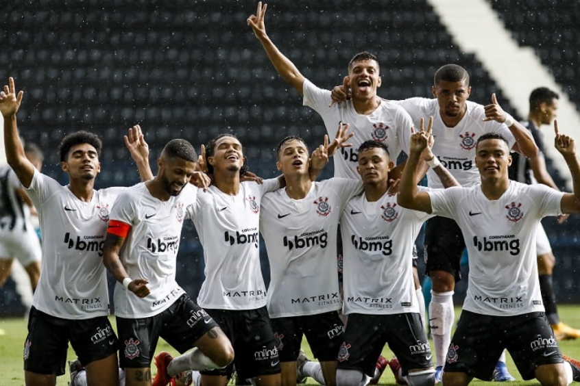 Corinthians Bate O Santos E Esta Na Final Do Campeonato Paulista Sub Lance