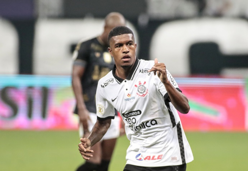 Léo Natel, atacante do Corinthians, entra no radar do mercado internacional
