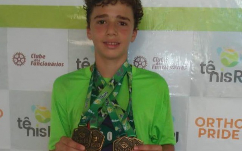 Enzo Flores
