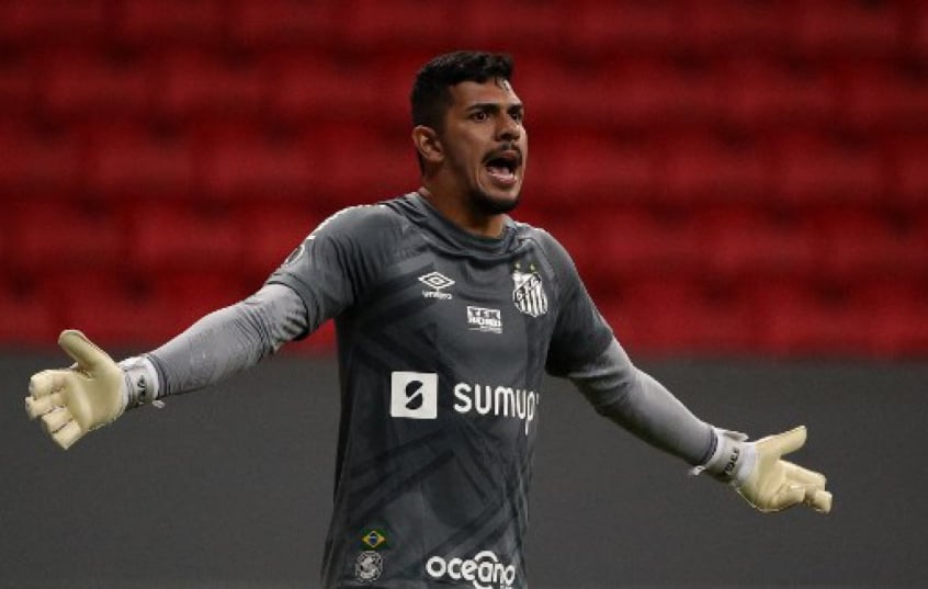 Santos renova com João Paulo até 2026