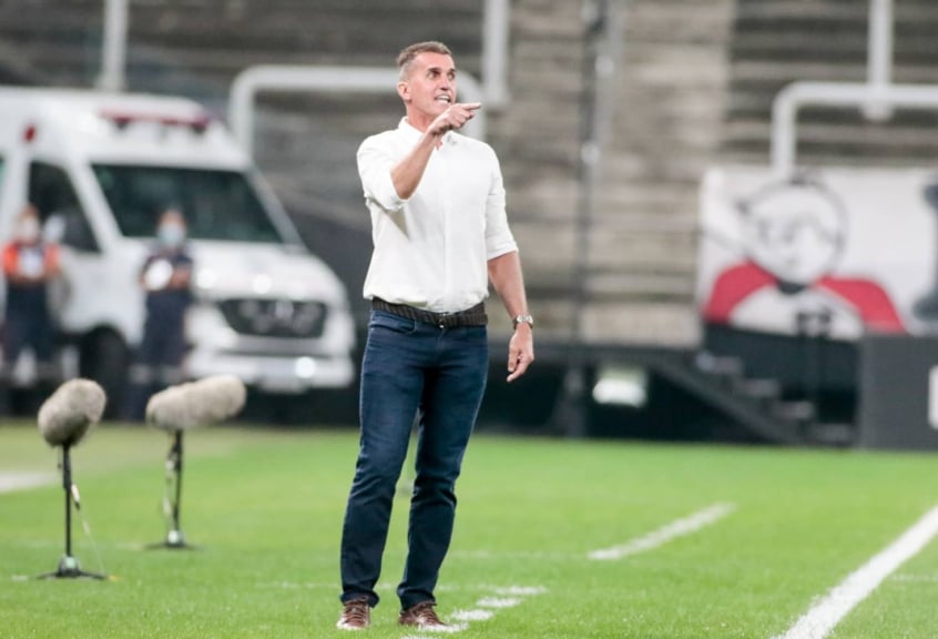 Mancini vê críticas justas ao seu trabalho, mas cobra 