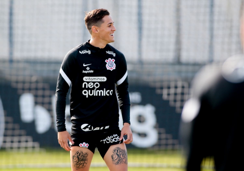Após chegada de Syvlinho, Mateus Vital ainda não tem participação em gols