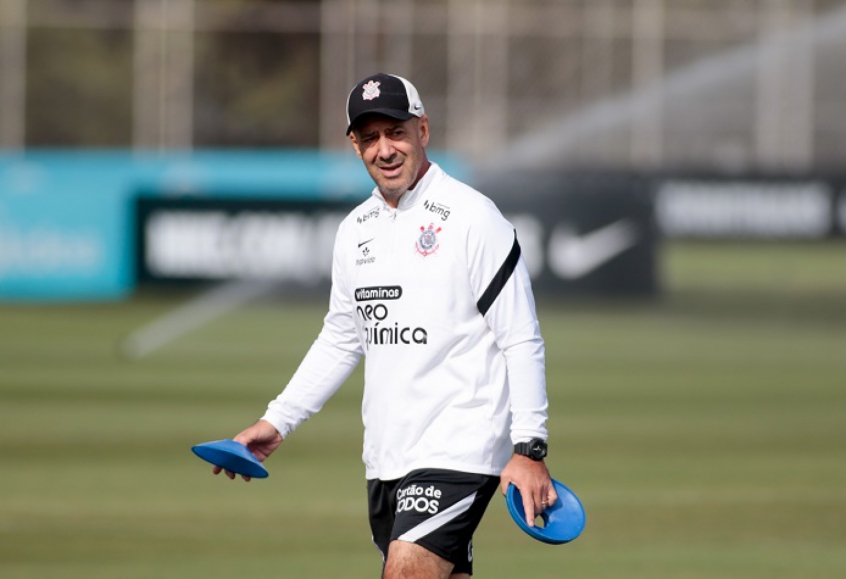 Corinthians: Preparador físico criticado por VP é recontratado após 9 meses