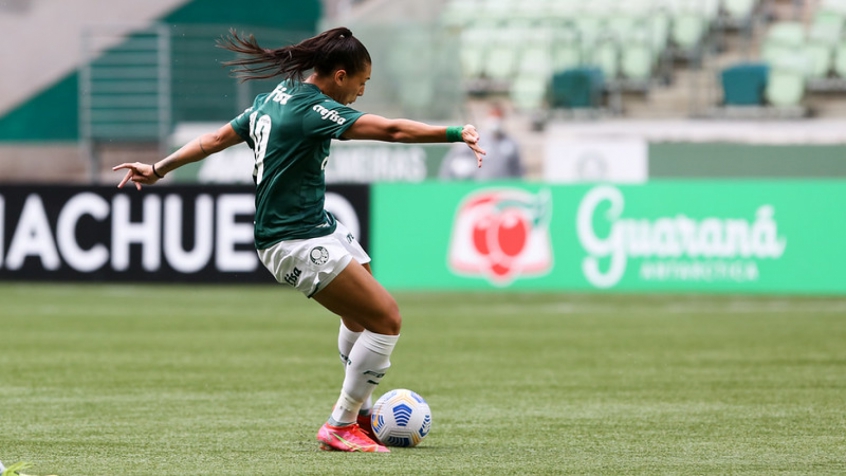 Com dez participações de gols em oito jogos, Bia Zaneratto se destaca no setor ofensivo do Verdão 