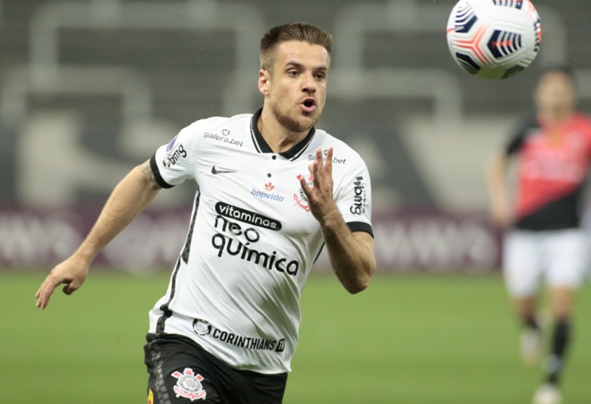 Ramiro projeta retorno ao Corinthians e elogia reforços: 