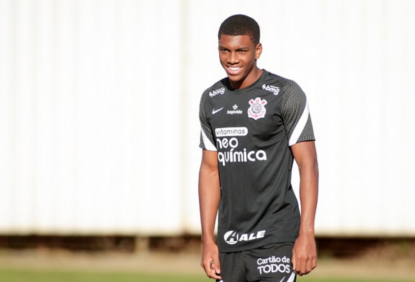 Jogador mais jovem elenco, Felipe Augusto fala sobre chance no profissional do Timão: 
