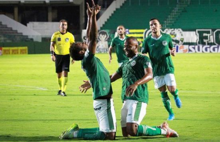 Qual foi o resultado de Bragantino e Goiás?