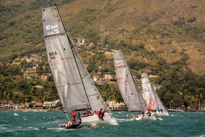 Classe C-30 em ilhabela