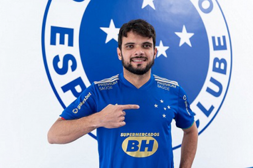 Noberto vai reforçar a lateral-direita, setor carente de atletas na Raposa