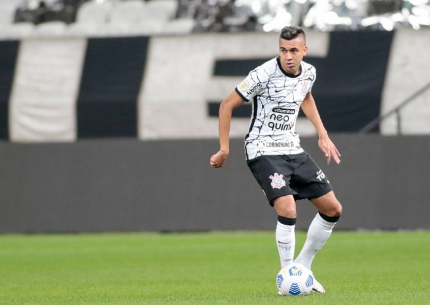 Sylvinho Fala Sobre Evolucao De Trio No Corinthians Apos A Sua Chegada Merito E Dos Atletas Lance