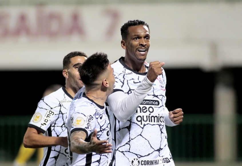 Jô é destaque em participação dos gols do Corinthians na 