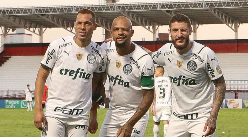 Após vitória Abel elogia desempenho de Felipe Mello e Zé Rafael. 