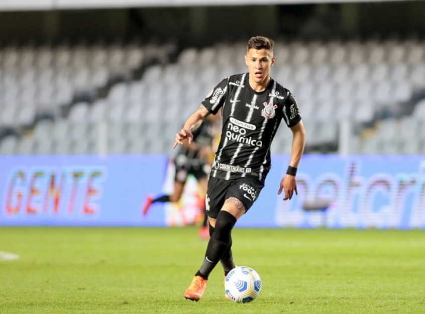 Corinthians se anima com sondagens e pode vender Mateus Vital para atingir meta do ano
