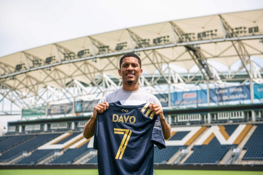 Time do EUA apresenta Davó  por empréstimo 