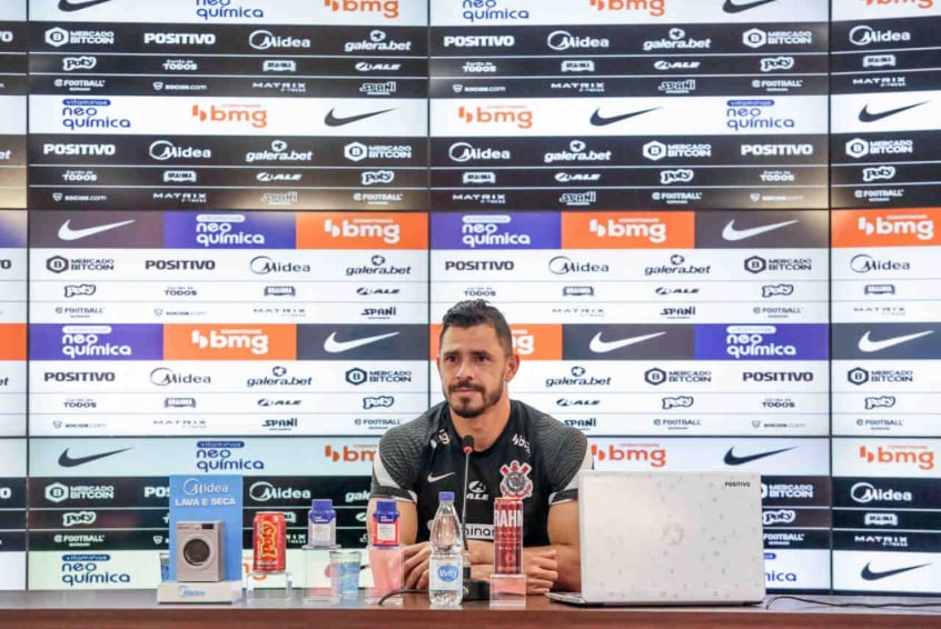 Giuliano diz que todo o time do Corinthians precisa ter responsabilidade defensiva