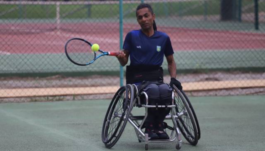 Ymanitu Silva em ação no Mundial do Tênis em Cadeira de Rodas