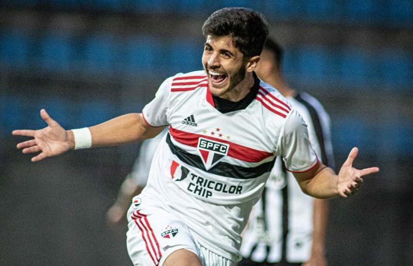 Beraldo festeja gol no sub-20 e projeta futuro do São Paulo no torneio | LANCE!
