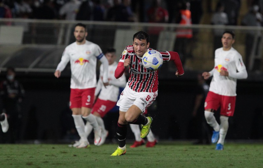 Pablo perdeu 'gol feito' contra o Red Bul Bragantino