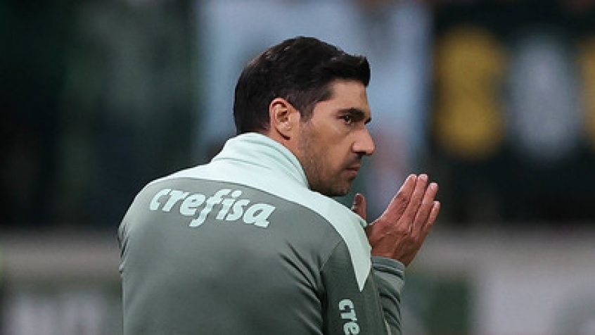 Abel Ferreira toma terceiro amarelo e será desfalque do Palmeiras contra o Altético-MG