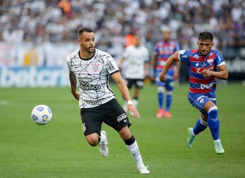 Versátil, Renato Augusto deve continuar como 