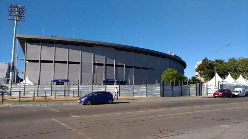 Estádio Centenário - Tapumes